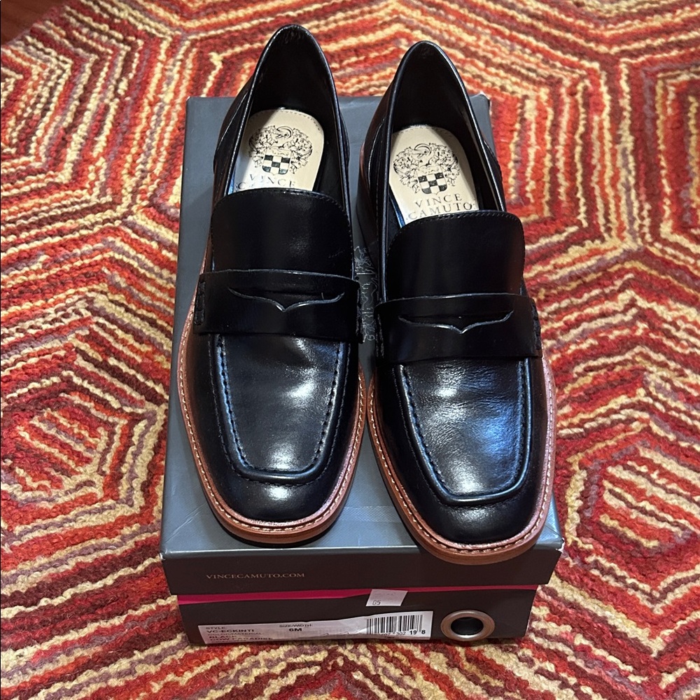 Vince Camuto women’s black heeled loafer